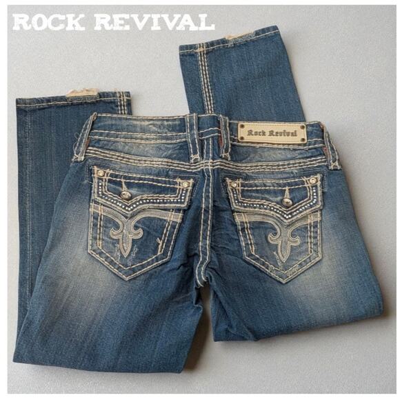 New ROCK REVIVAL Capri Denim Jeans KAI Light Wash Rhinestone Pockets Women's 26 - Picture 1 of 10